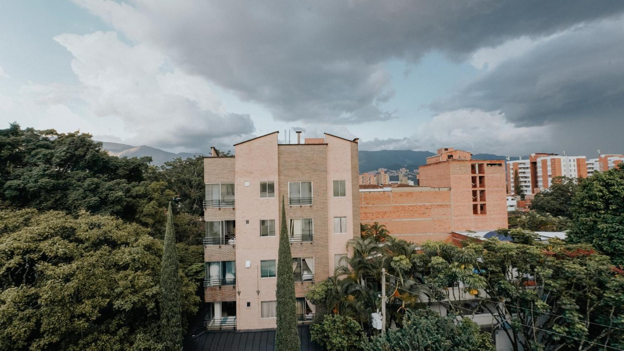 Hotel Balcones Del Estadio Medellín Dış mekan fotoğraf