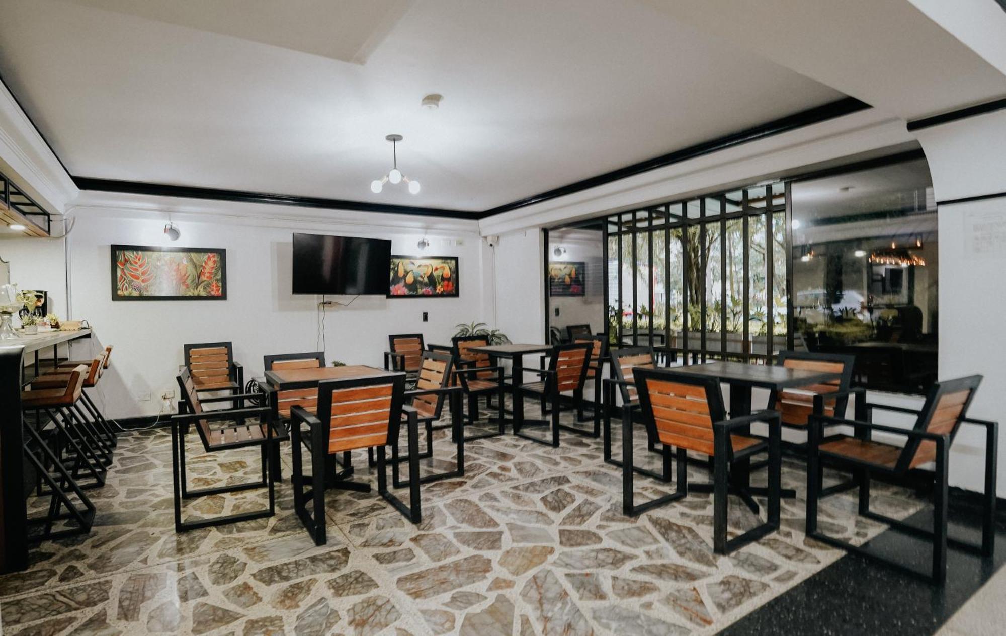 Hotel Balcones Del Estadio Medellín Dış mekan fotoğraf